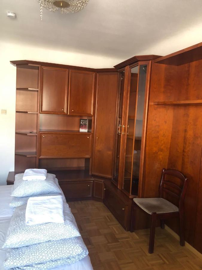 A Private Room In A Shared Apartment เวียนนา ภายนอก รูปภาพ